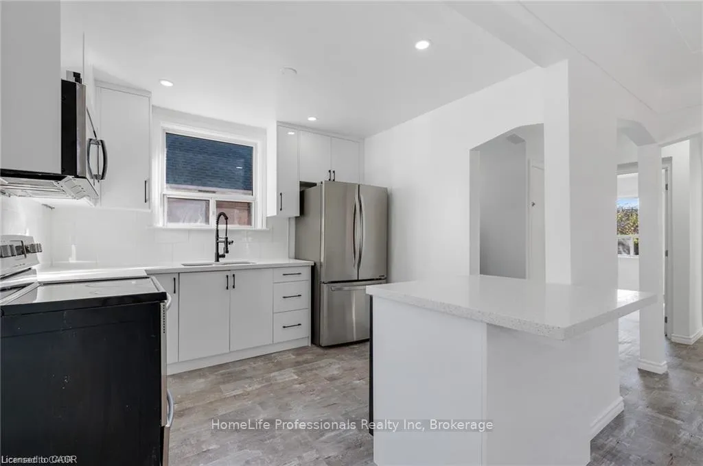 Photo 7 of 284 Brucedale Avenue E, Hamilton, Inch Park — HOMEH