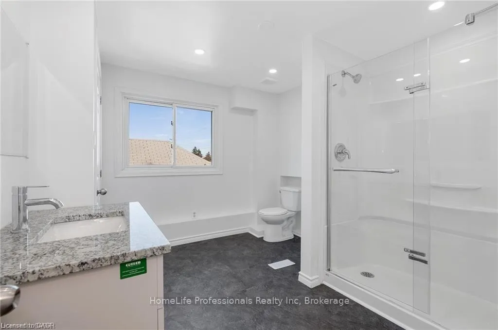 Photo 21 of 284 Brucedale Avenue E, Hamilton, Inch Park — HOMEH