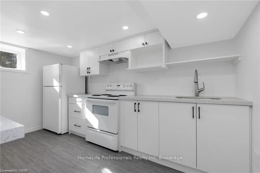 Photo 35 of 284 Brucedale Avenue E, Hamilton, Inch Park — HOMEH