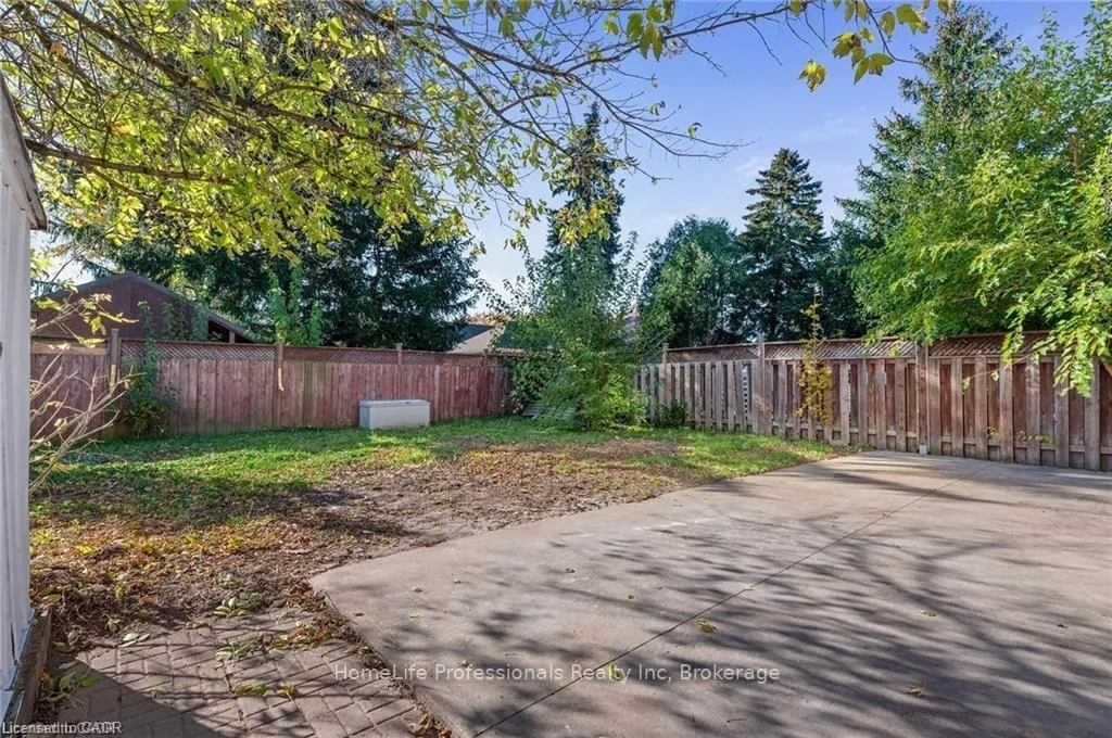 Photo 36 of 284 Brucedale Avenue E, Hamilton, Inch Park — HOMEH