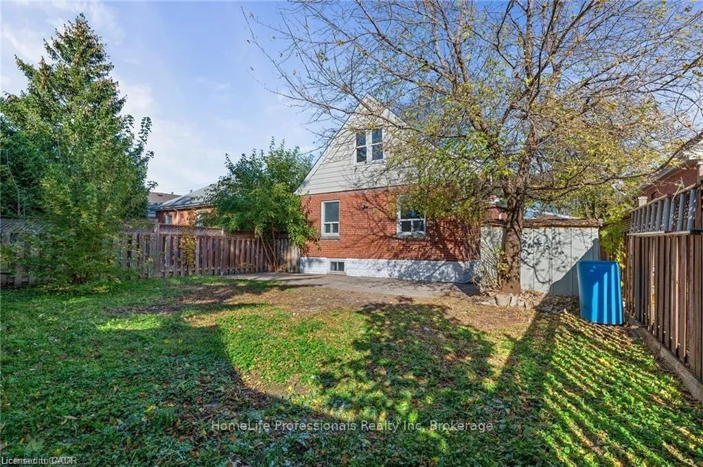 Photo 38 of 284 Brucedale Avenue E, Hamilton, Inch Park — HOMEH