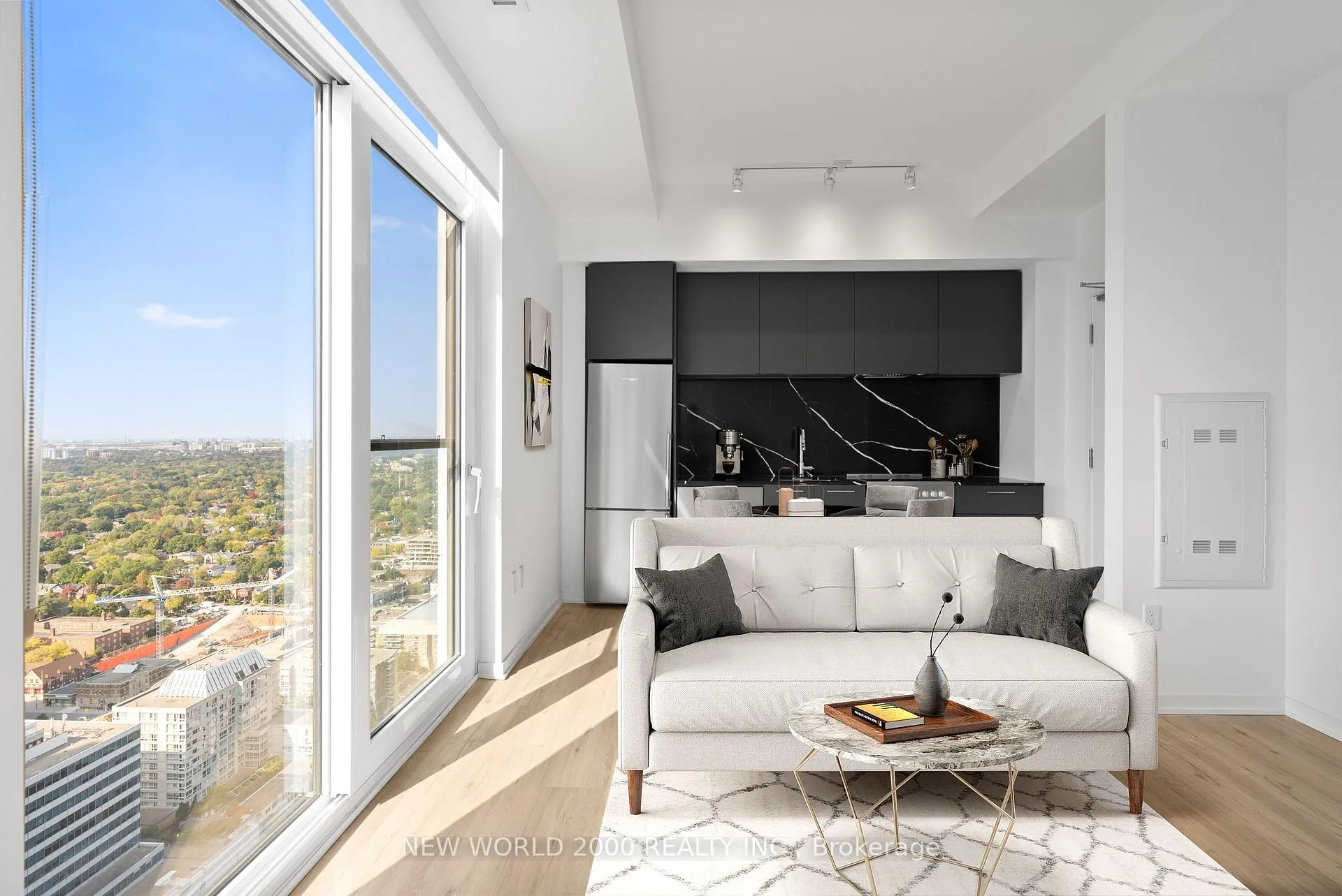 Photo 2 of Unit 3809, 101 Roehampton Avenue, Toronto, Mount Pleasant West — HOMEH