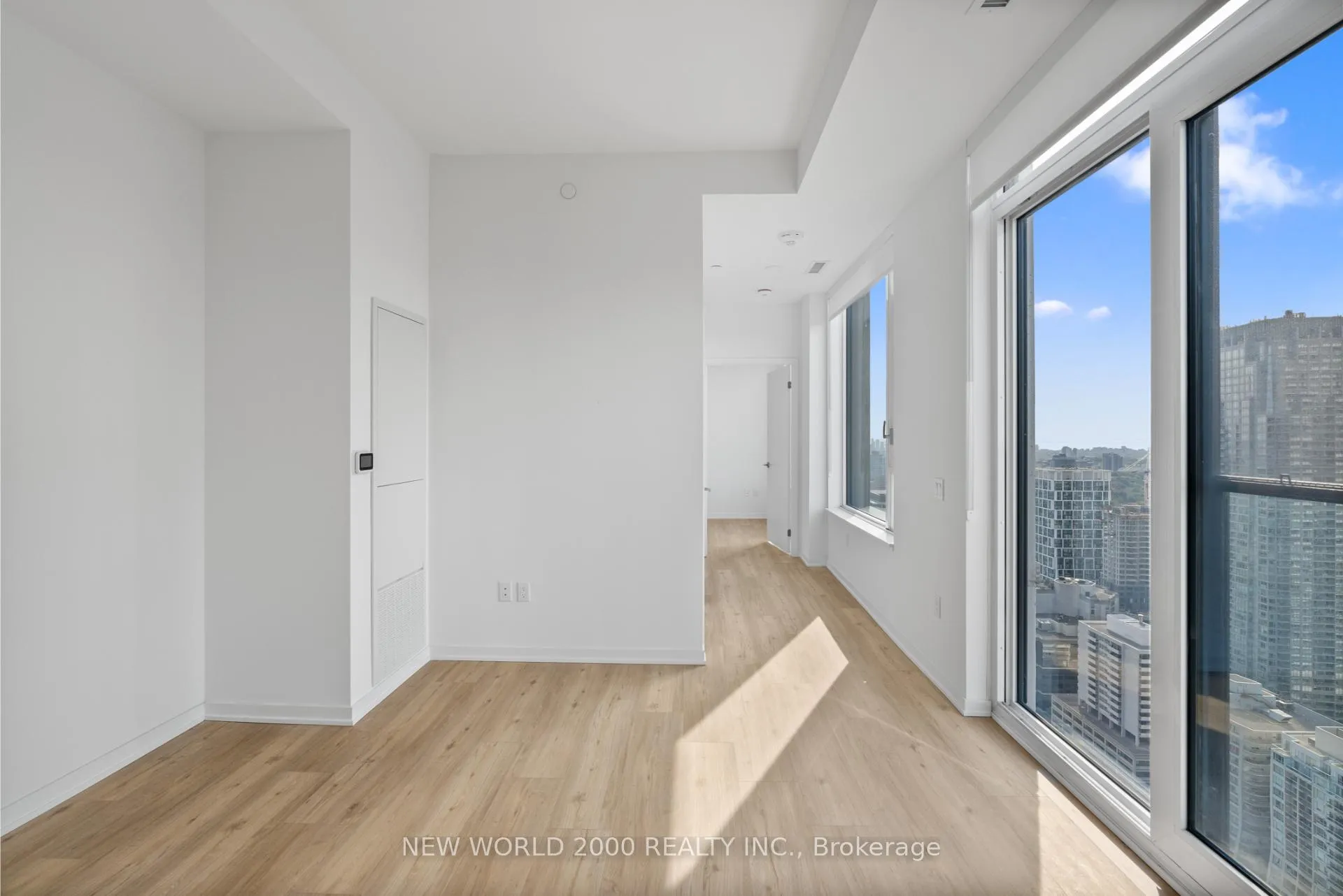 Photo 18 of Unit 3809, 101 Roehampton Avenue, Toronto, Mount Pleasant West — HOMEH