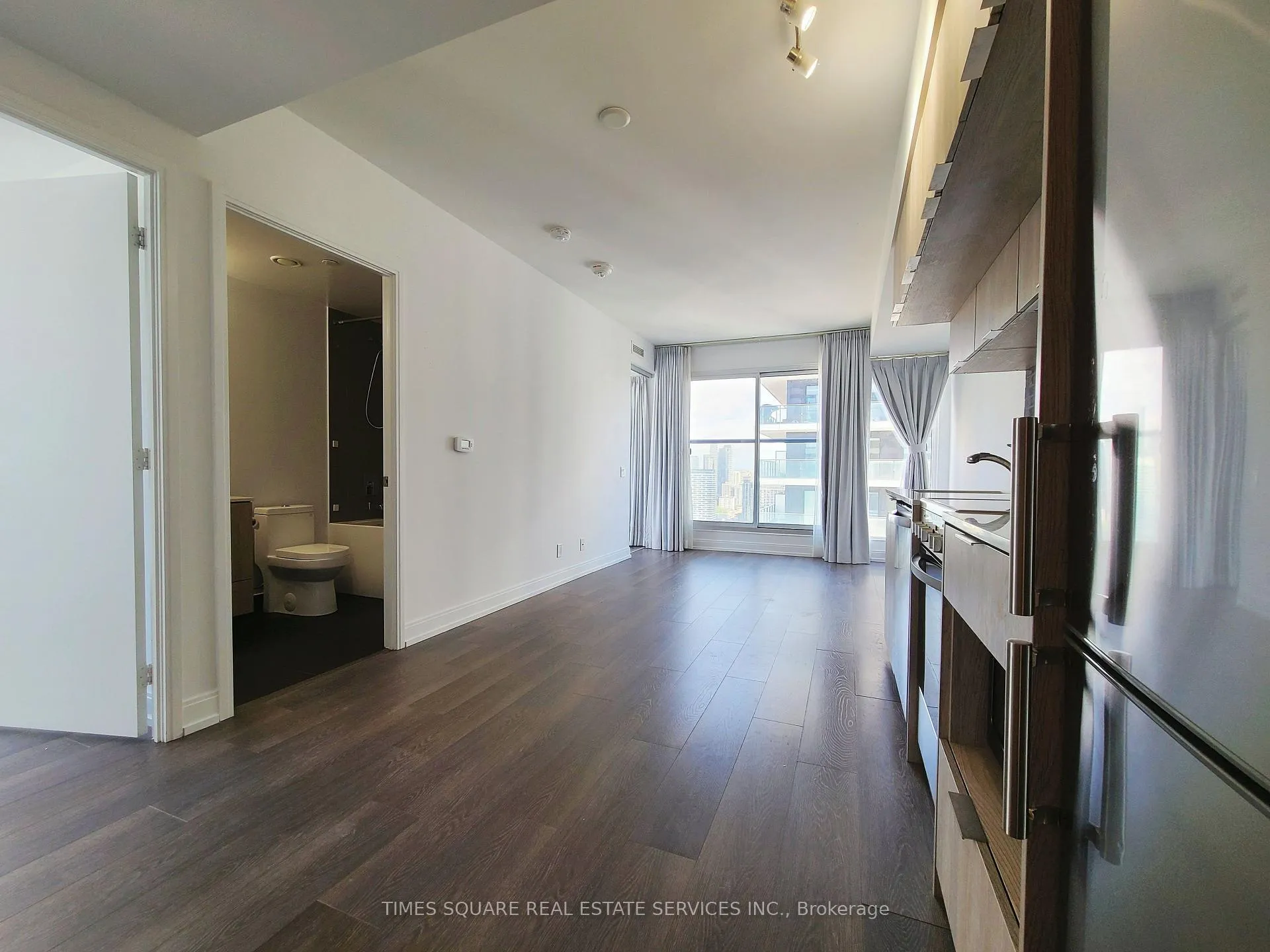 Photo 10 of Unit 5111, 181 Dundas Street E, Toronto, Church-Yonge Corridor — HOMEH