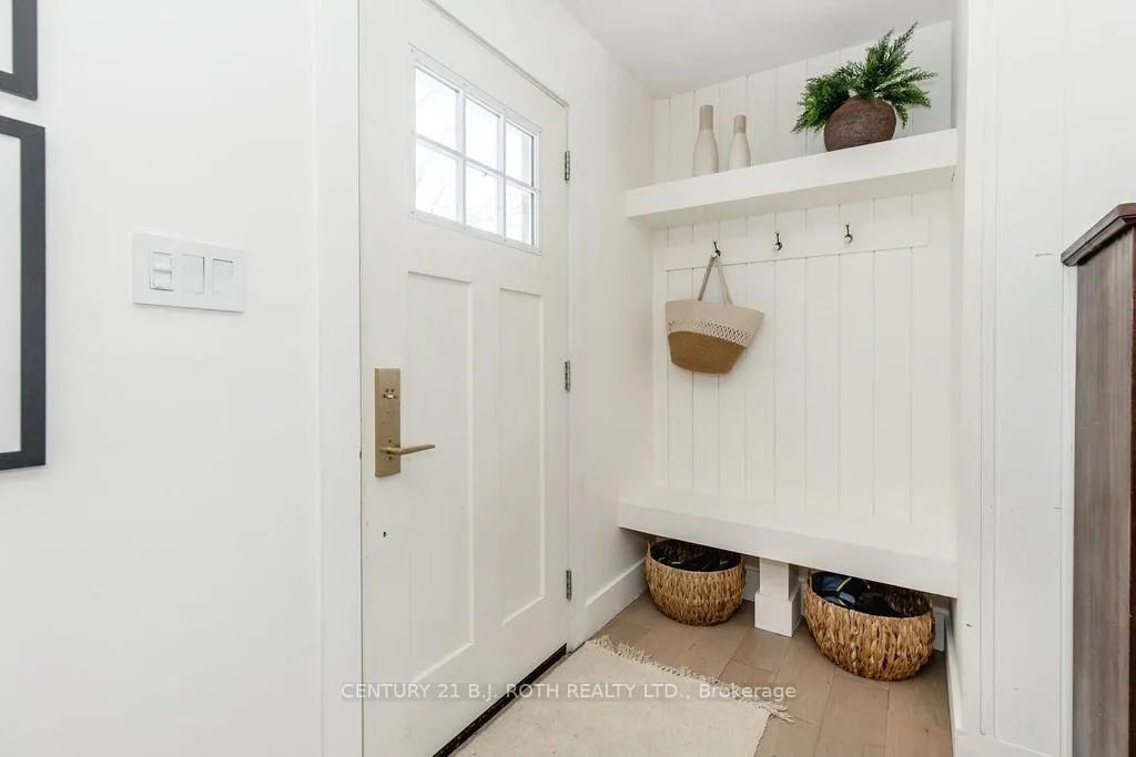 Photo 4 of 7845 Yonge Street, Innisfil, Stroud — HOMEH