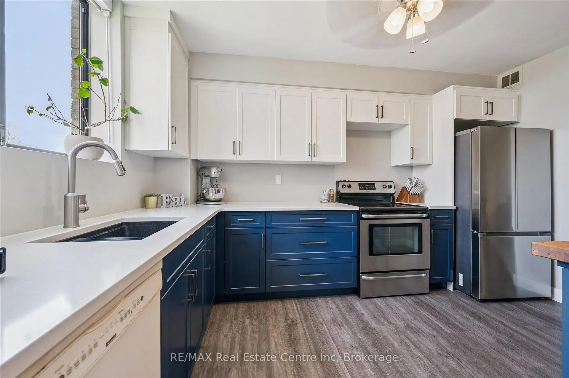 Photo 1 of Unit 302, 89 Westwood Road, Guelph, Willow West/Sugarbush/West Acres — HOMEH