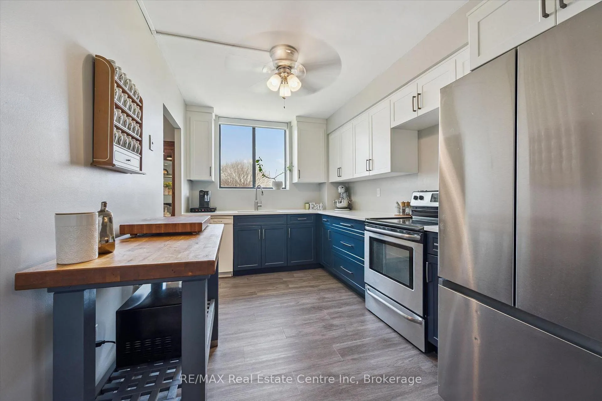 Photo 3 of Unit 302, 89 Westwood Road, Guelph, Willow West/Sugarbush/West Acres — HOMEH