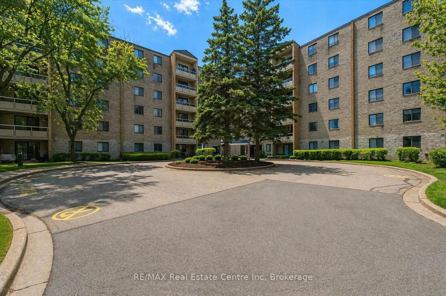 Photo 14 of Unit 302, 89 Westwood Road, Guelph, Willow West/Sugarbush/West Acres — HOMEH