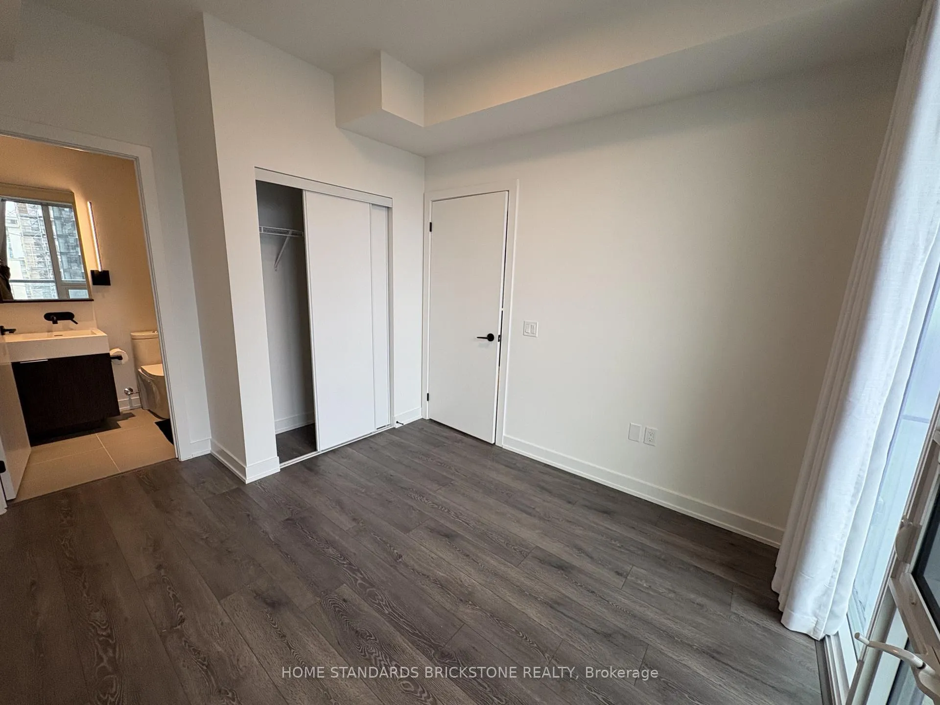 Photo 9 of Unit 2106, 117 Broadway Avenue, Toronto, Mount Pleasant West — HOMEH
