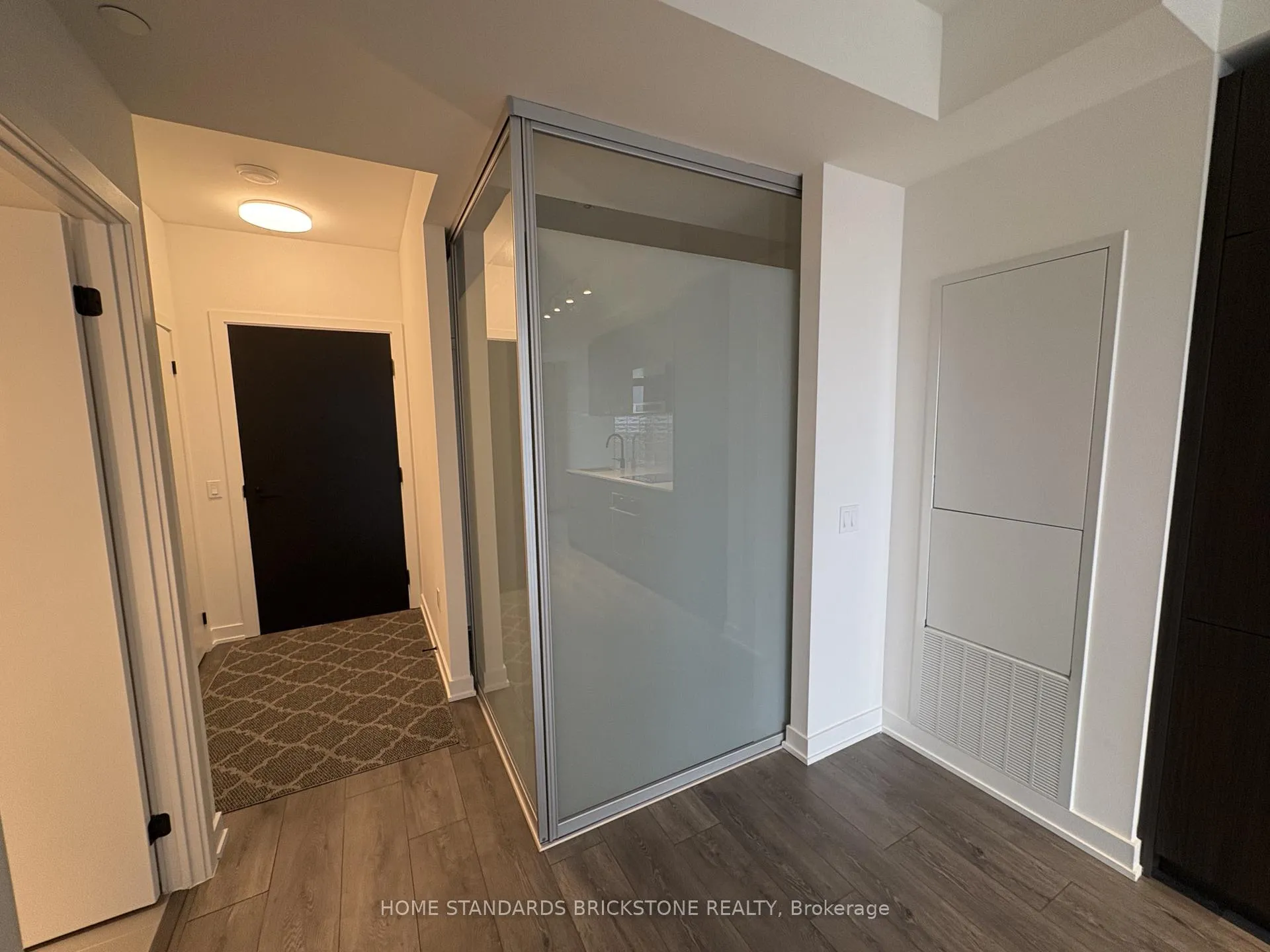 Photo 12 of Unit 2106, 117 Broadway Avenue, Toronto, Mount Pleasant West — HOMEH