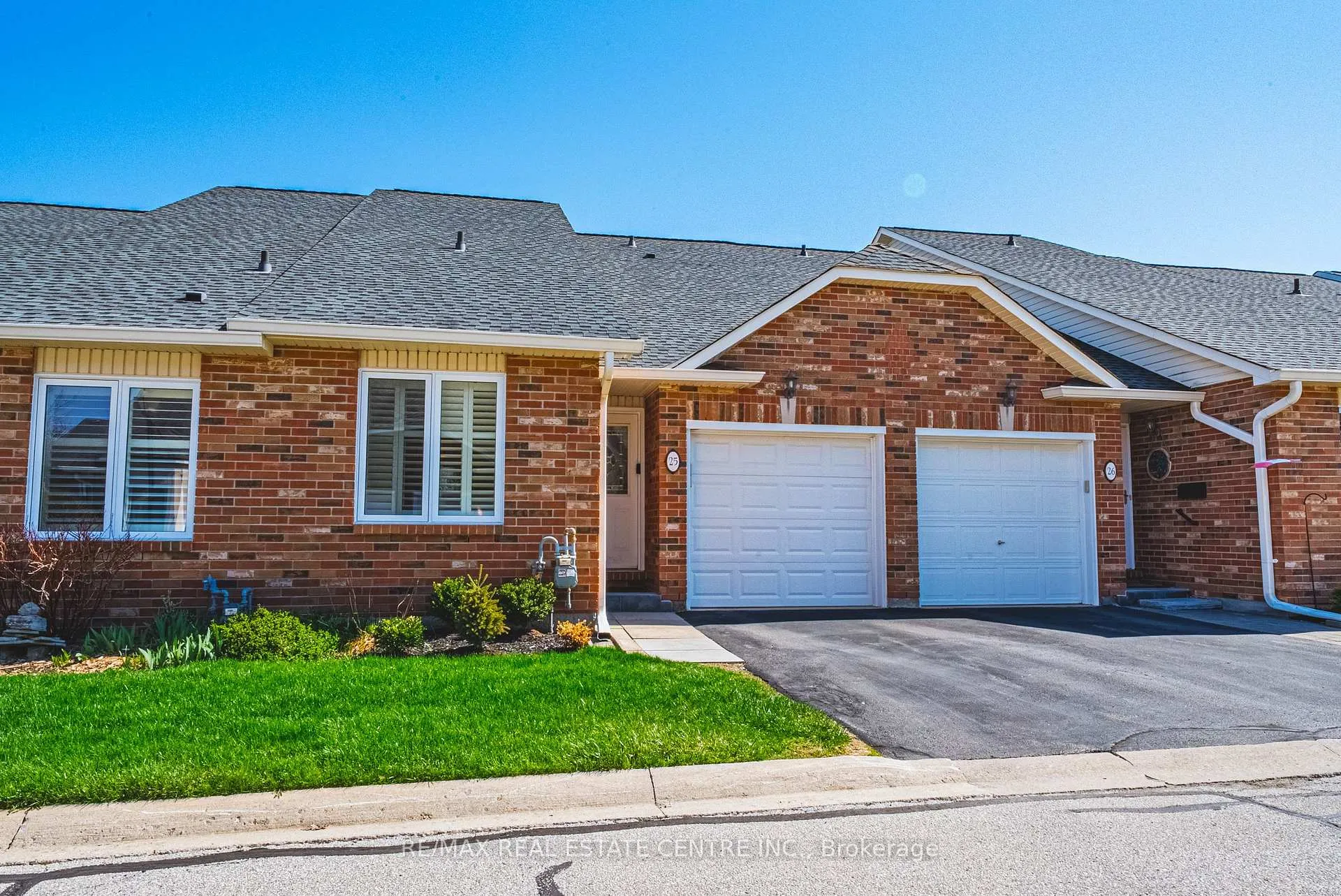 Photo 3 of Unit 25, 222 Fellowes Crescent, Hamilton, Waterdown — HOMEH