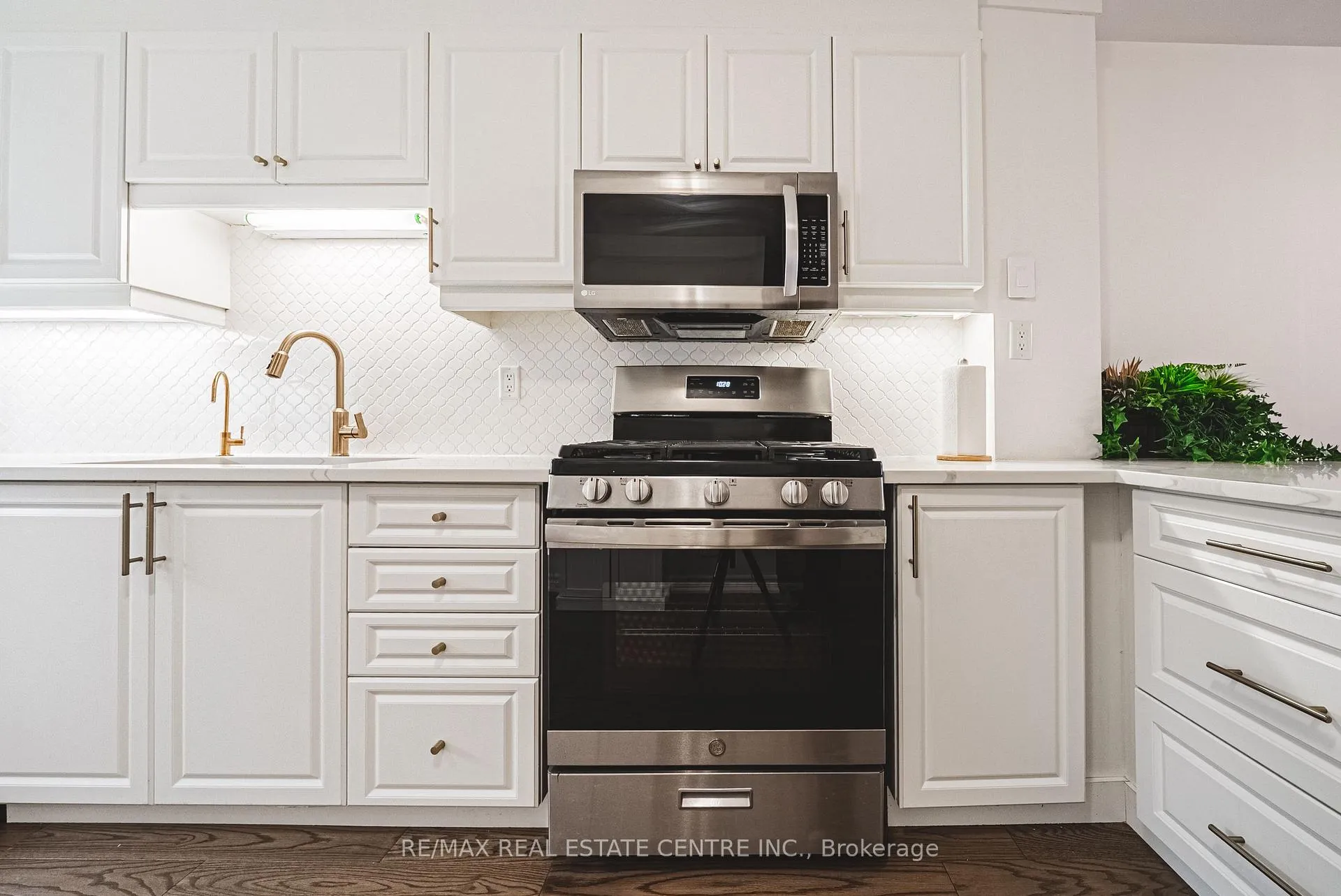 Photo 11 of Unit 25, 222 Fellowes Crescent, Hamilton, Waterdown — HOMEH