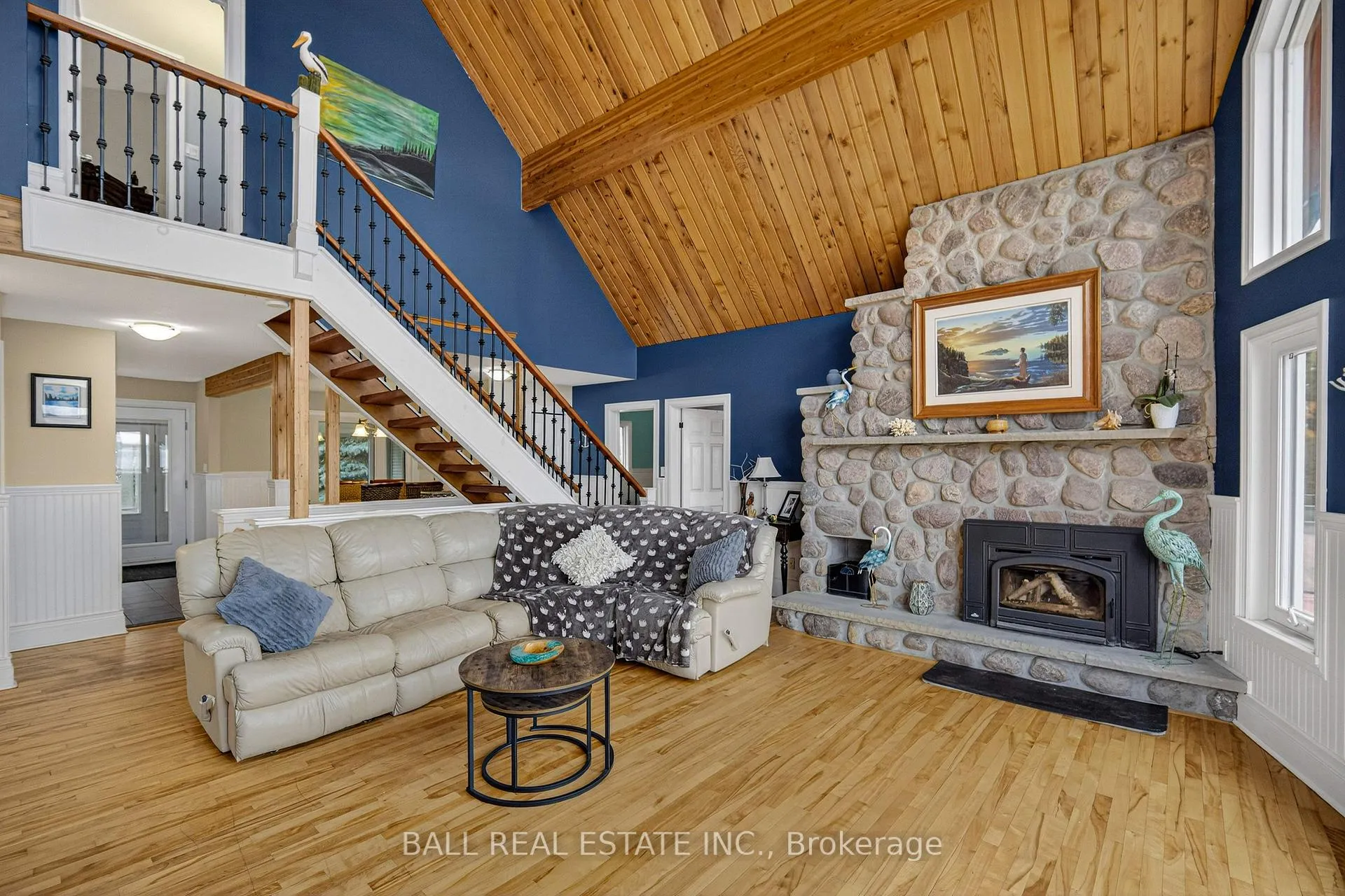 Photo 11 of 151 Peller Court, Kawartha Lakes, Verulam — HOMEH