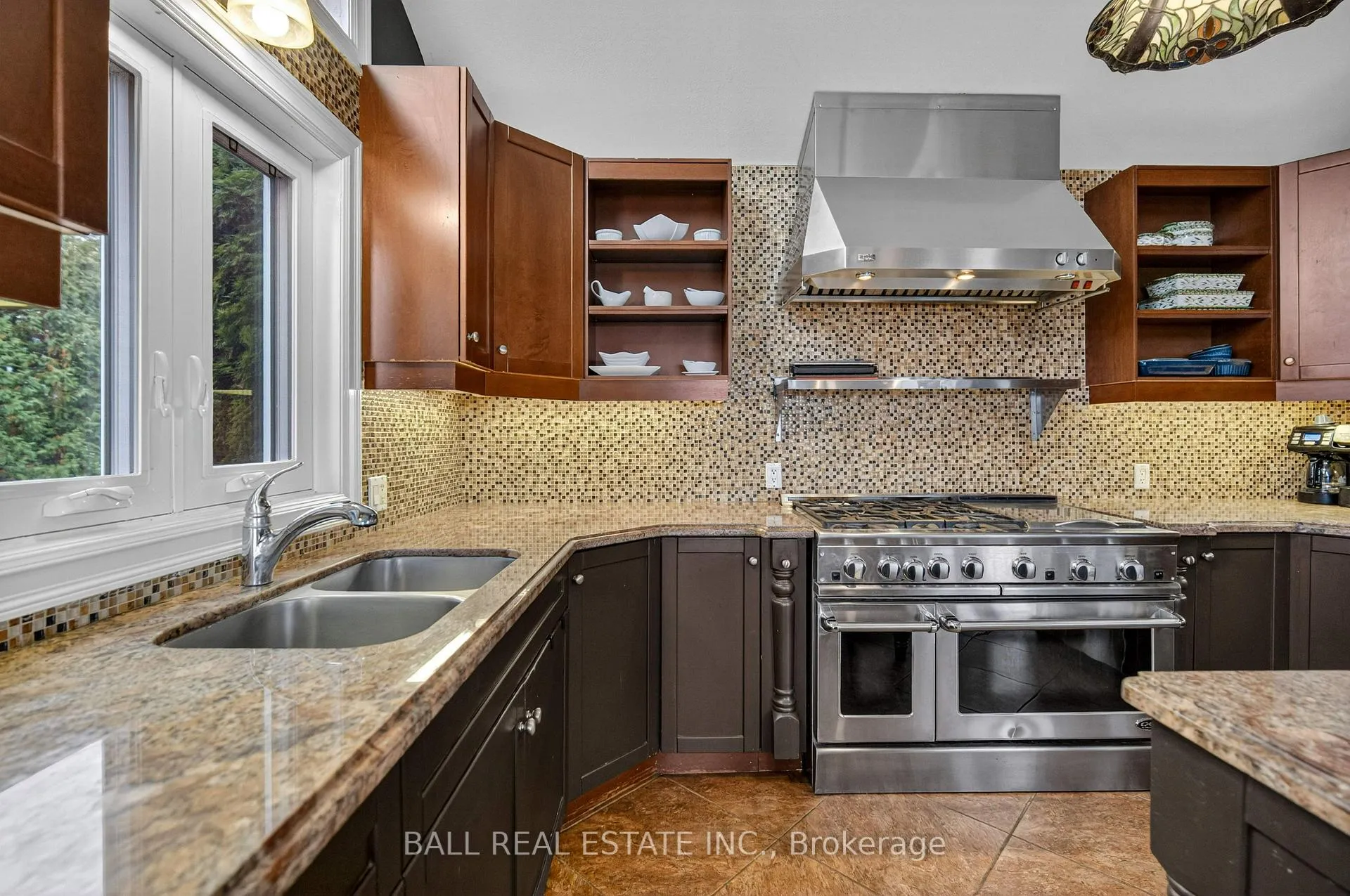 Photo 17 of 151 Peller Court, Kawartha Lakes, Verulam — HOMEH