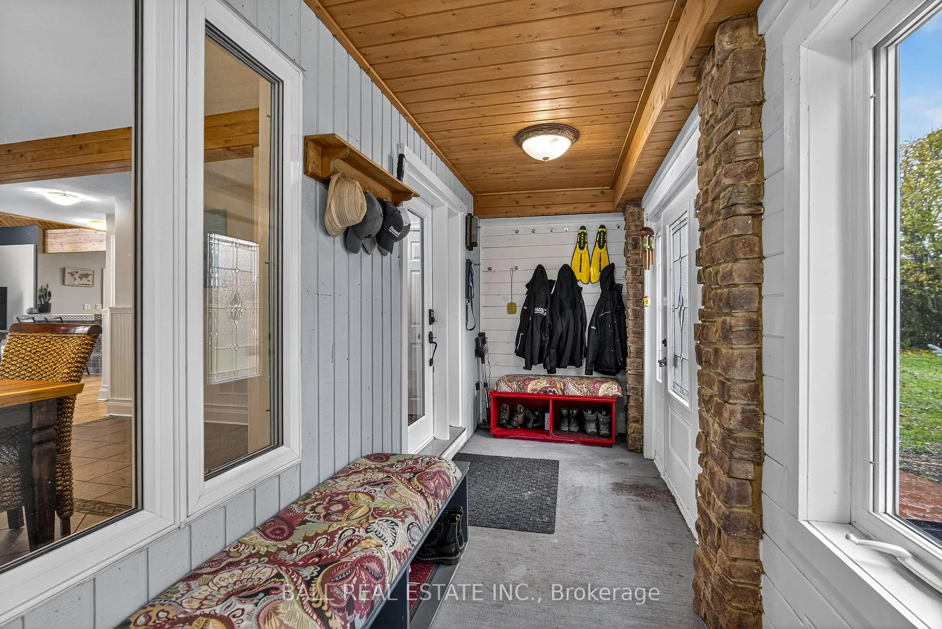 Photo 24 of 151 Peller Court, Kawartha Lakes, Verulam — HOMEH