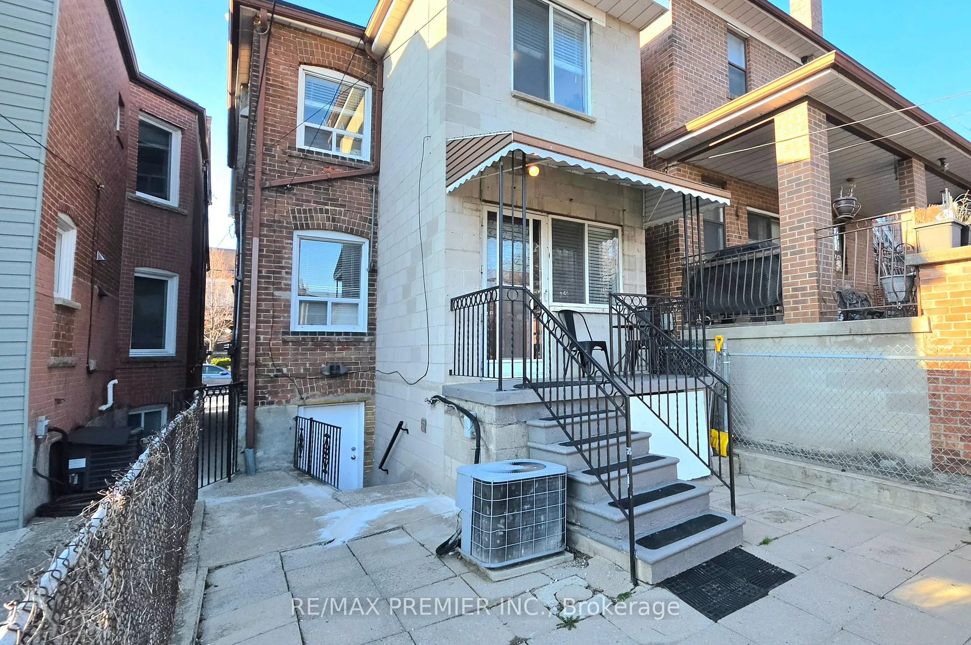 Photo 3 of 75 Auburn Avenue, Toronto, Corso Italia-Davenport — HOMEH