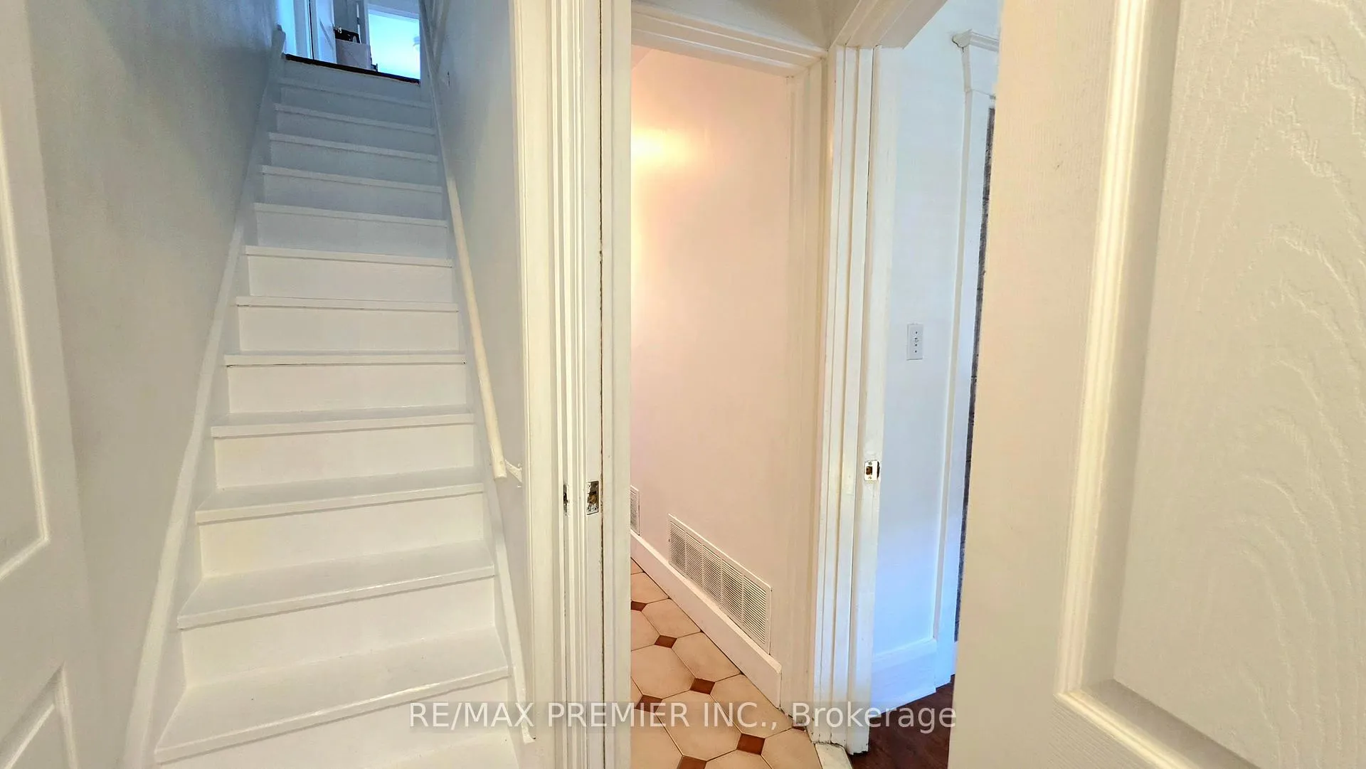 Photo 32 of 75 Auburn Avenue, Toronto, Corso Italia-Davenport — HOMEH