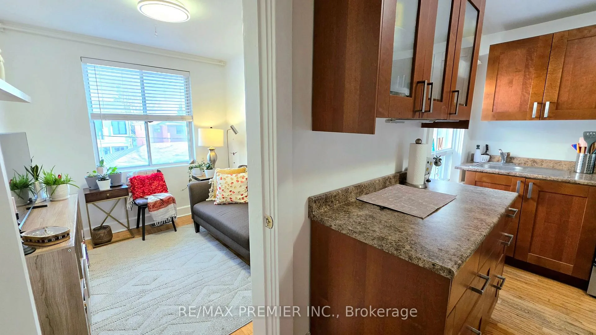Photo 40 of 75 Auburn Avenue, Toronto, Corso Italia-Davenport — HOMEH
