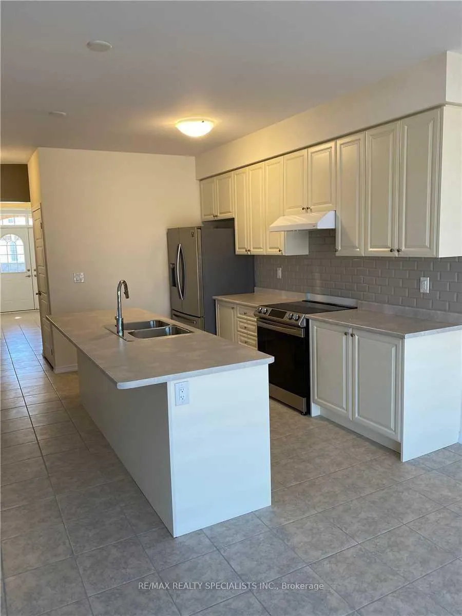 Photo 9 of 23 Seanesy Drive, Thorold, Hurricane/Merrittville — HOMEH
