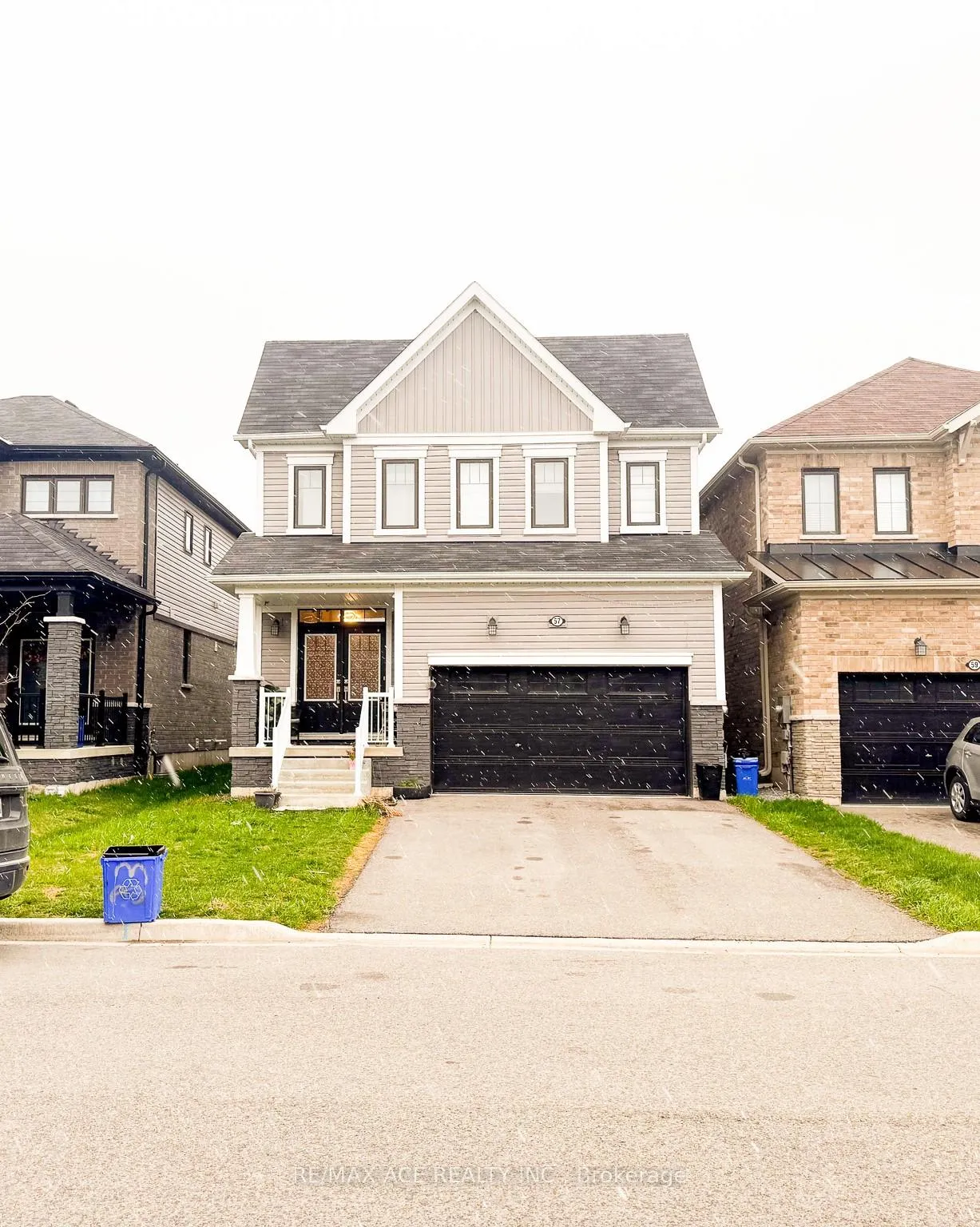 Photo 2 of 57 Malcolm Crescent, Haldimand — HOMEH