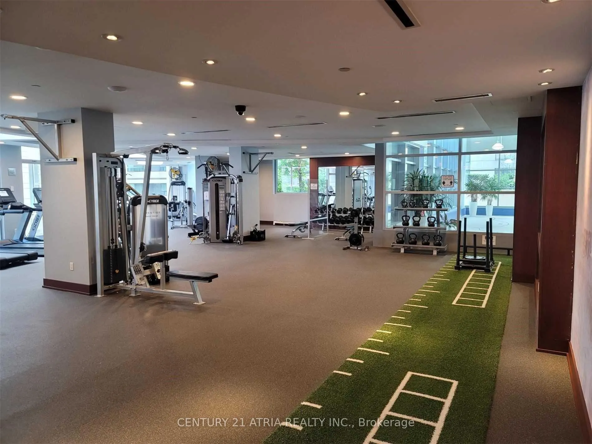 Photo 9 of Unit 1803, 2181 Yonge Street, Toronto, Mount Pleasant West — HOMEH