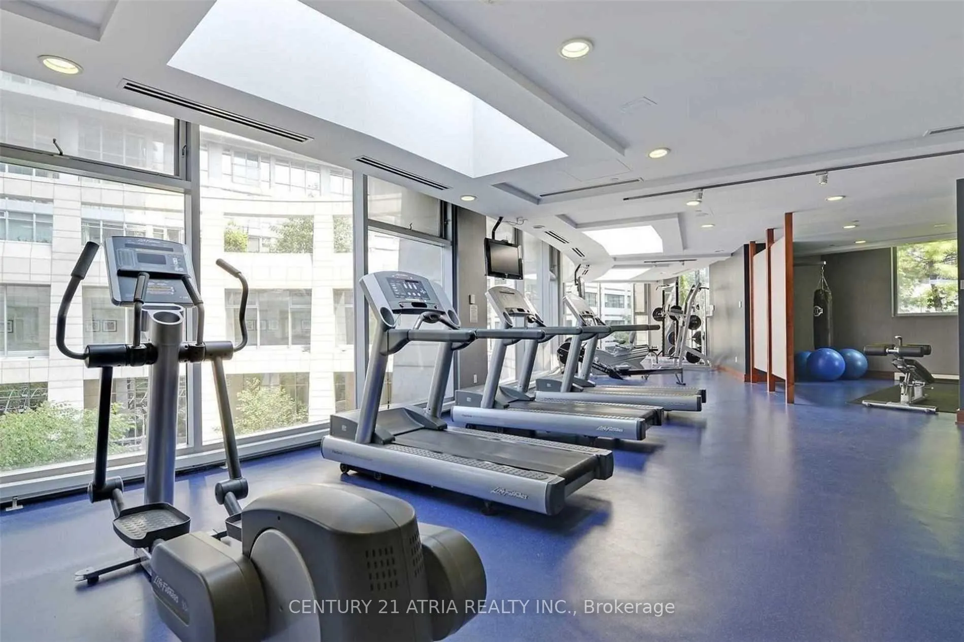 Photo 10 of Unit 1803, 2181 Yonge Street, Toronto, Mount Pleasant West — HOMEH