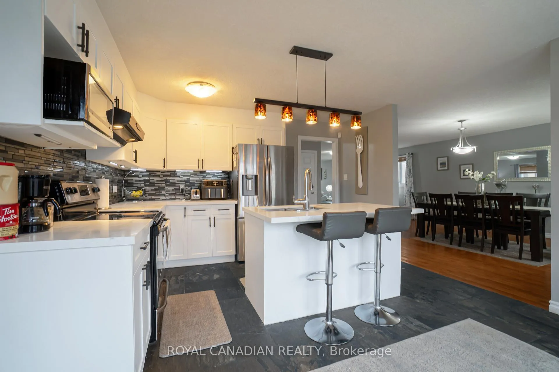 Photo 9 of 1723 Stackhouse Avenue, London, North C — HOMEH