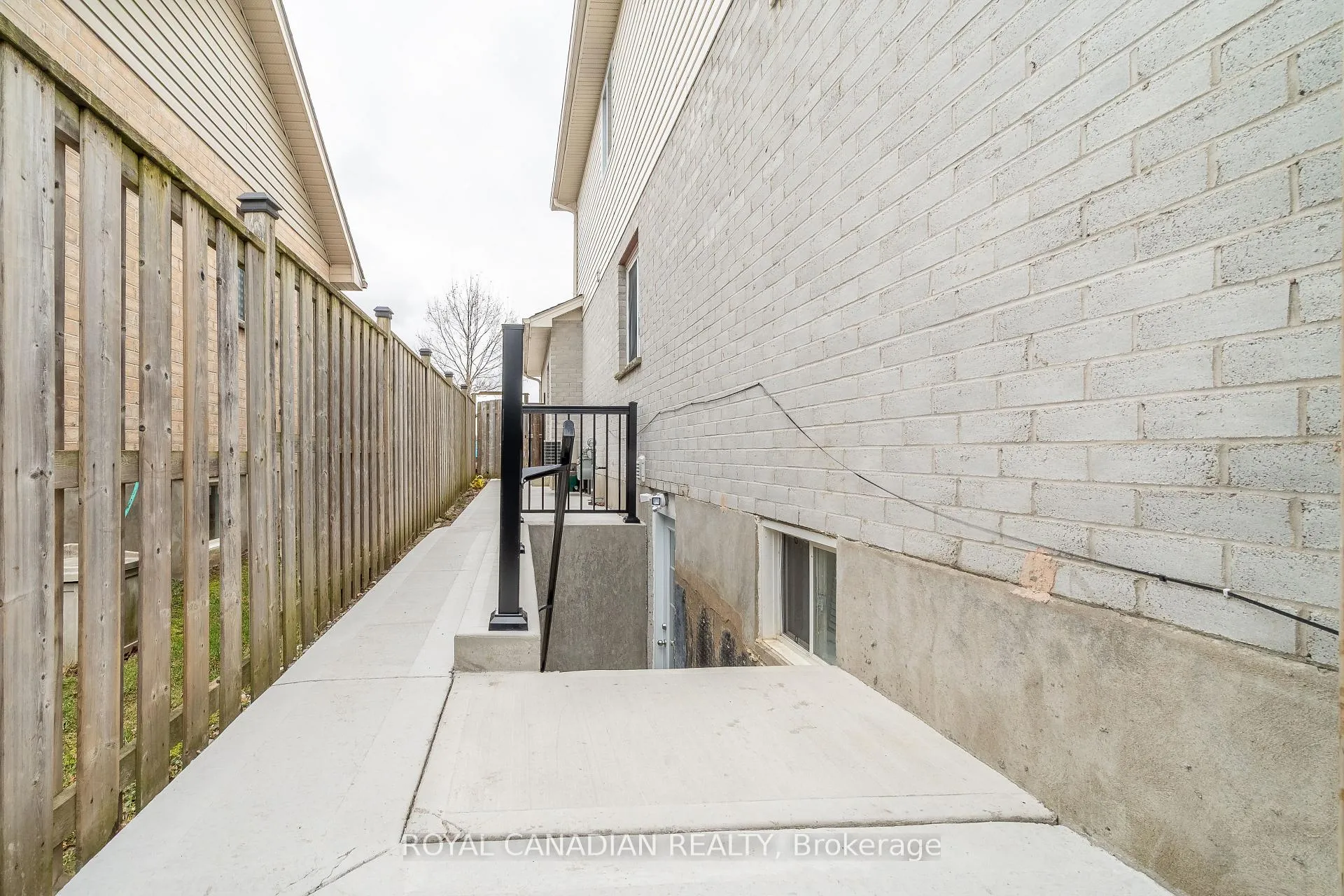 Photo 46 of 1723 Stackhouse Avenue, London, North C — HOMEH