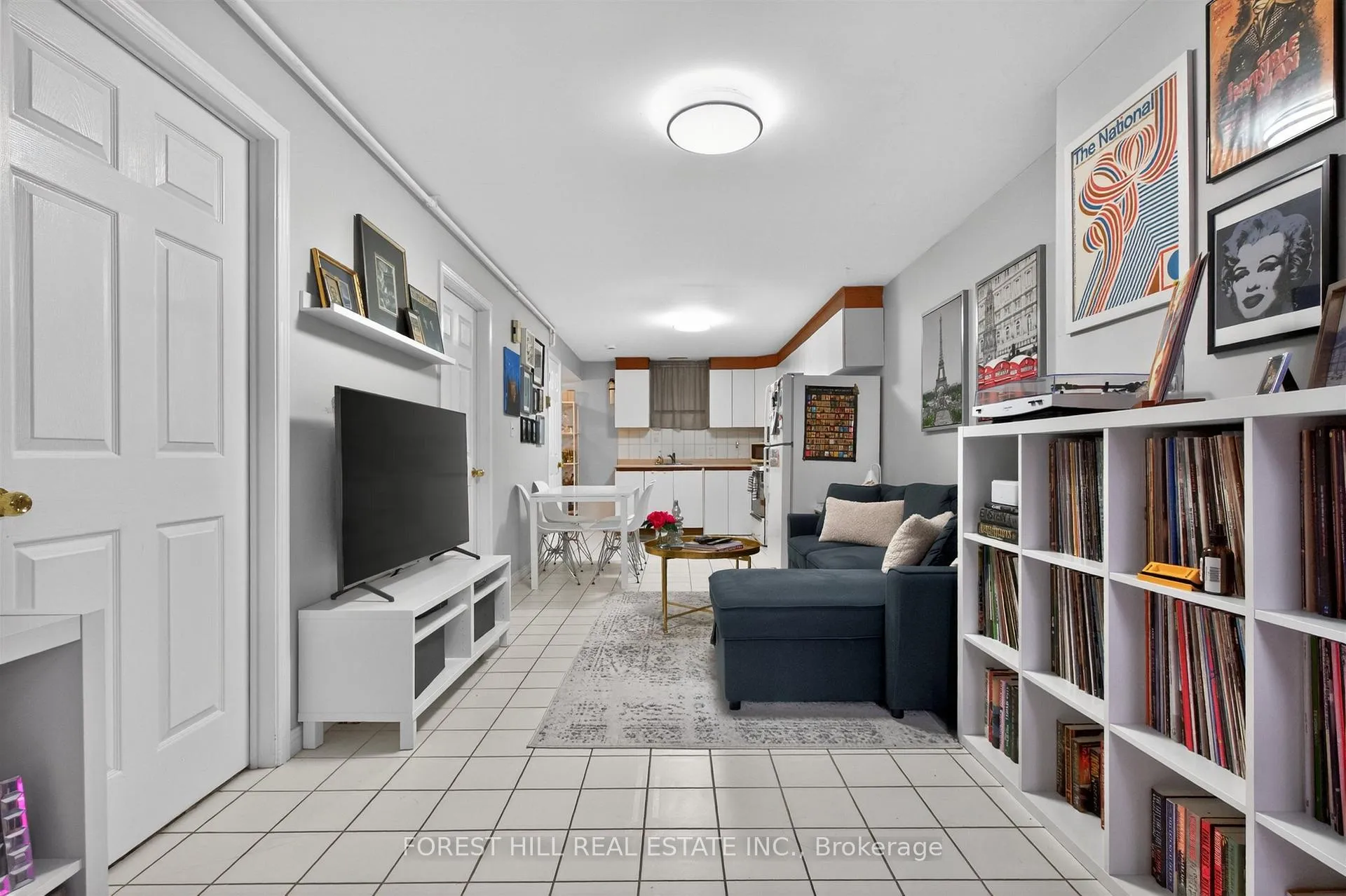 Photo 4 of Unit Lower, 14 Concord Avenue, Toronto, Palmerston-Little Italy — HOMEH