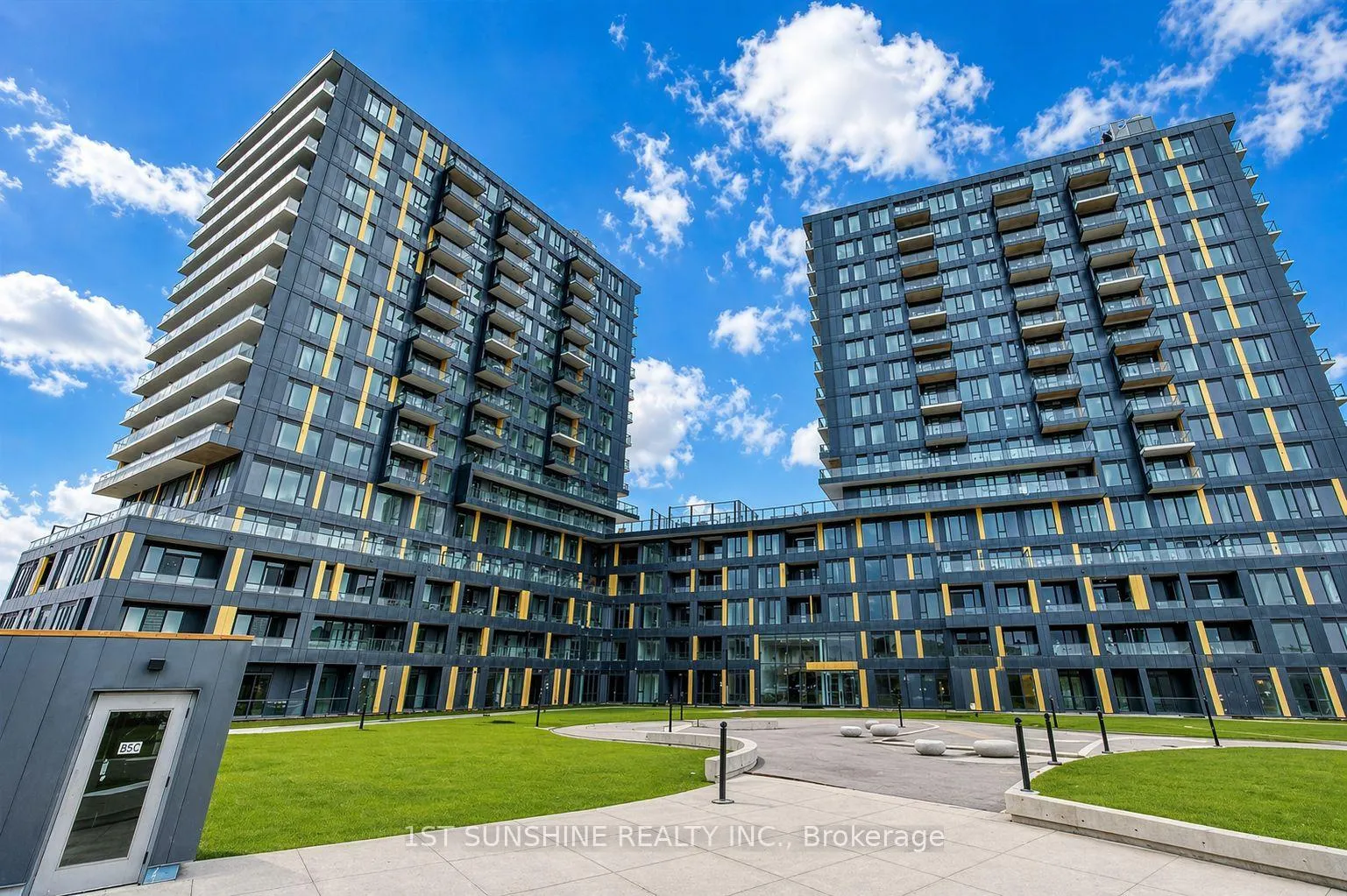 Photo 1 of Unit 708, 4878 Powers Common, Burlington, Alton — HOMEH