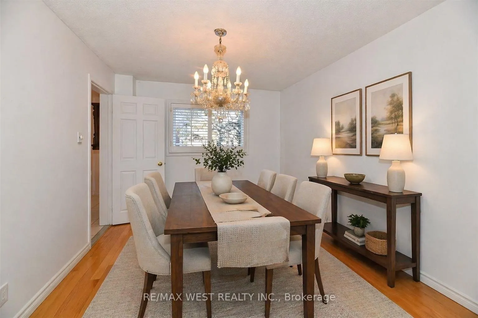 Photo 5 of 80 Edmund Seager Drive, Vaughan, Uplands — HOMEH