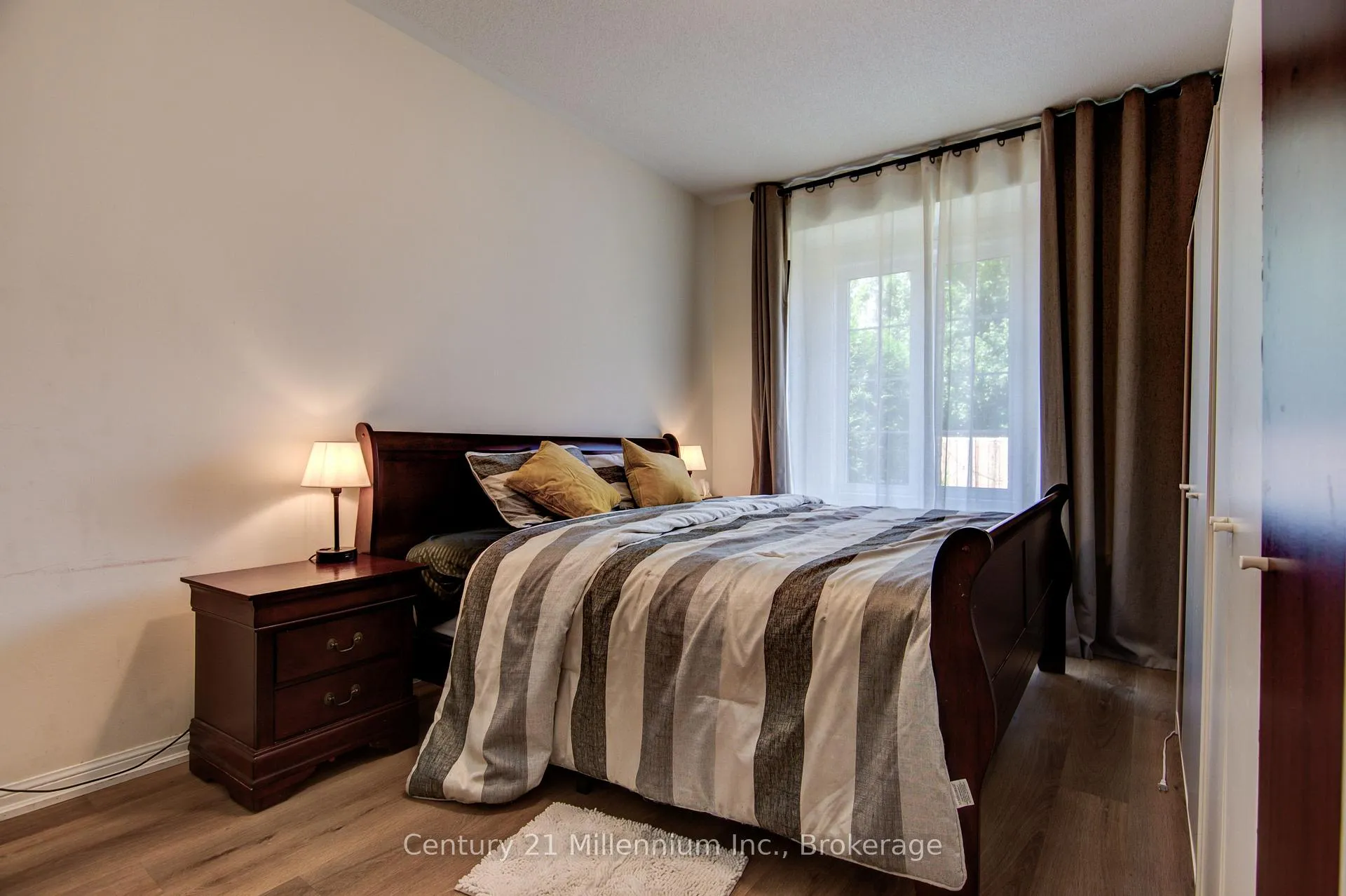 Photo 9 of 10 Providence Way, Wasaga Beach — HOMEH