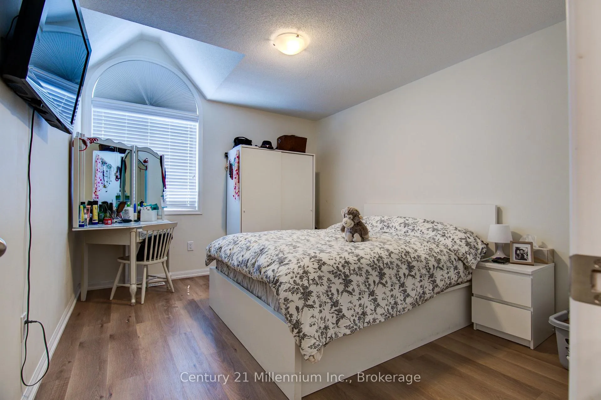Photo 12 of 10 Providence Way, Wasaga Beach — HOMEH