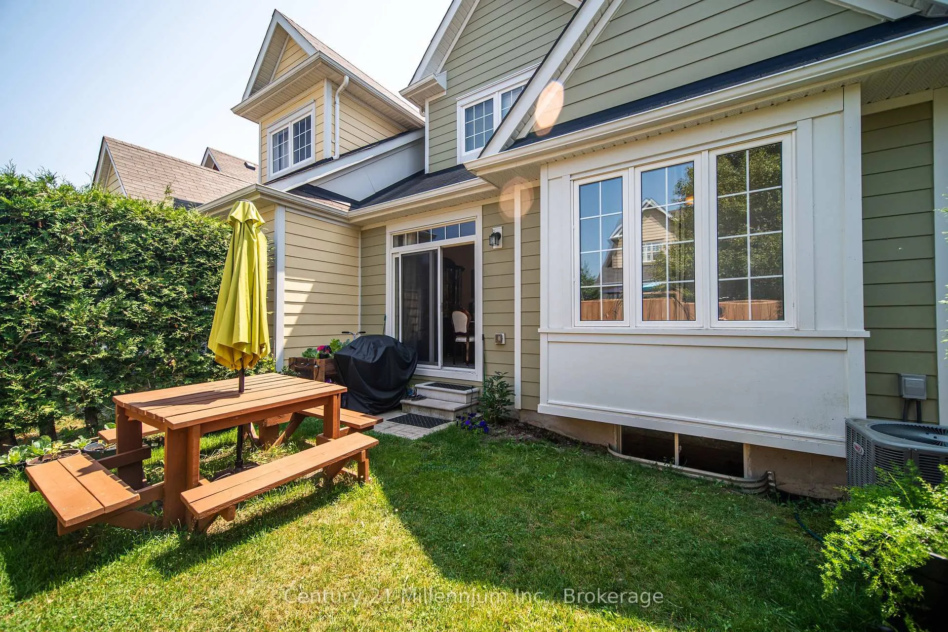 Photo 19 of 10 Providence Way, Wasaga Beach — HOMEH
