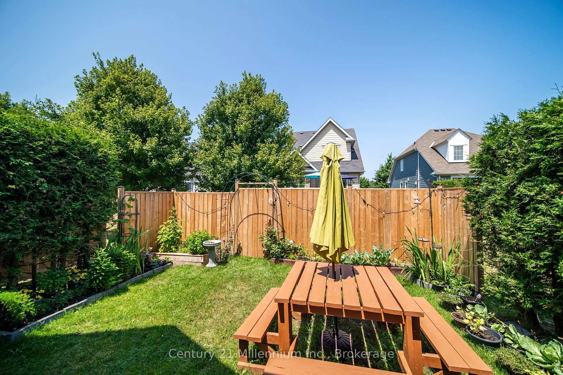 Photo 20 of 10 Providence Way, Wasaga Beach — HOMEH