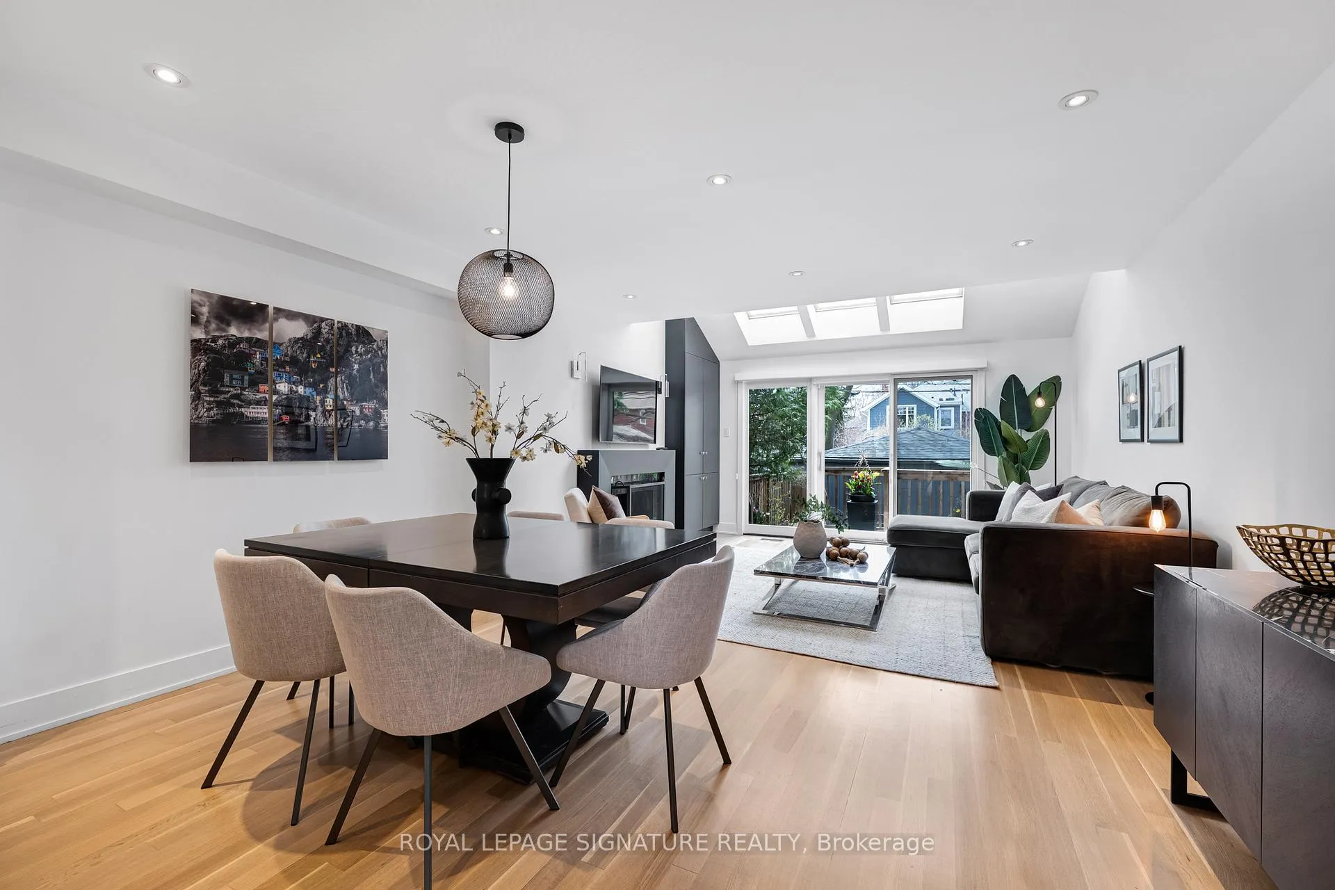 Photo 2 of 189 Bedford Park Avenue, Toronto, Lawrence Park North — HOMEH