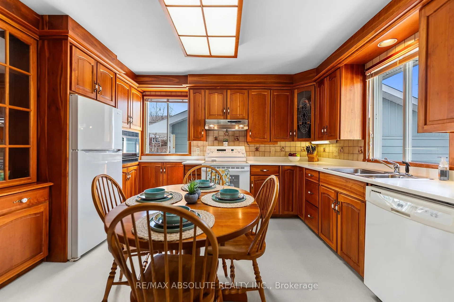 Photo 9 of 85 Laird Street, Arnprior — HOMEH