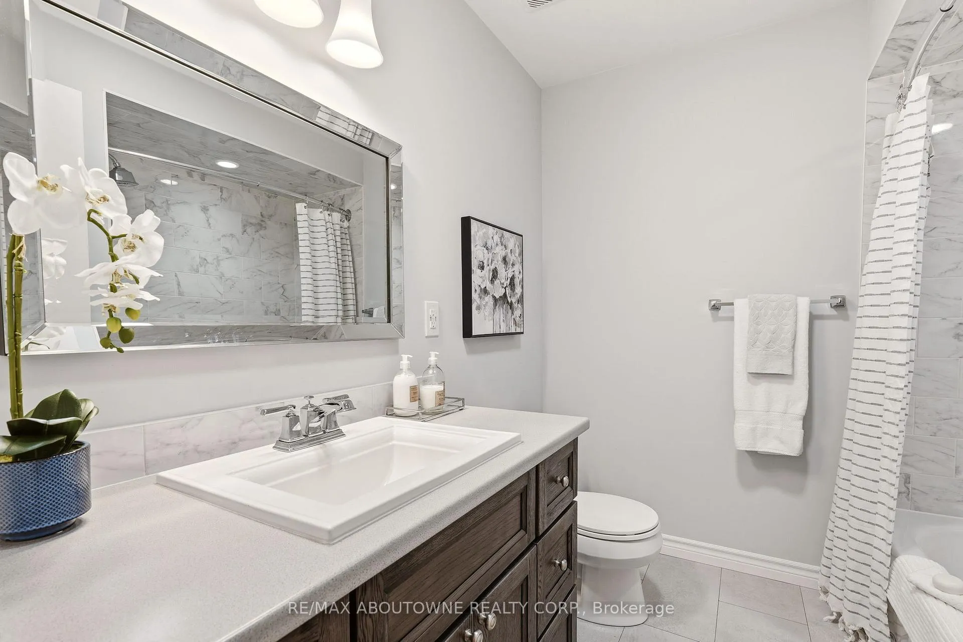 Photo 28 of 671 Woodview Road, Burlington, Roseland — HOMEH