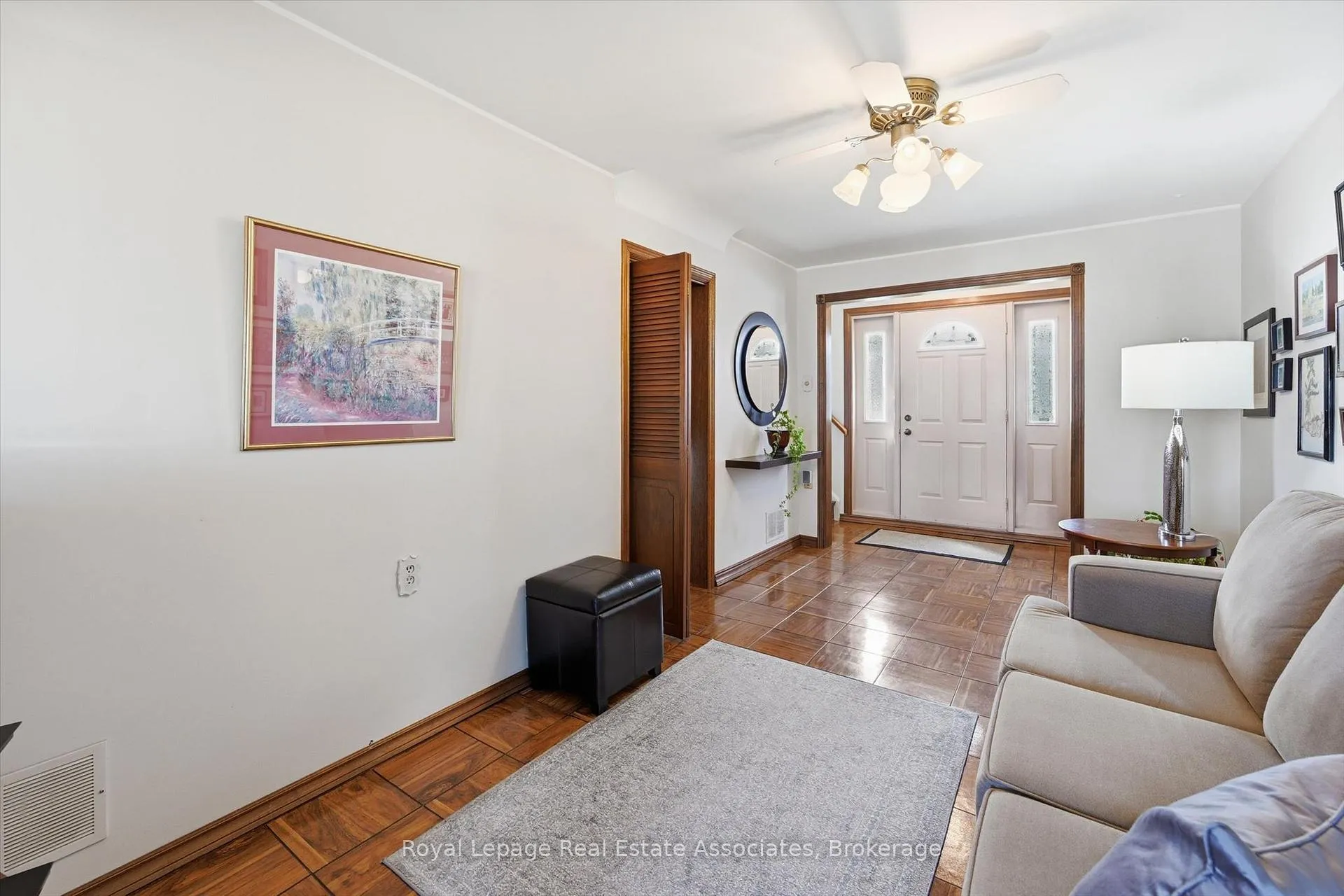 Photo 8 of 115 Laurier Avenue, Hamilton, Buchanan — HOMEH