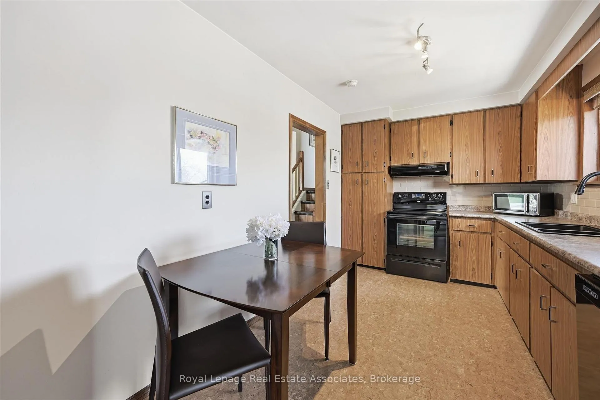 Photo 18 of 115 Laurier Avenue, Hamilton, Buchanan — HOMEH