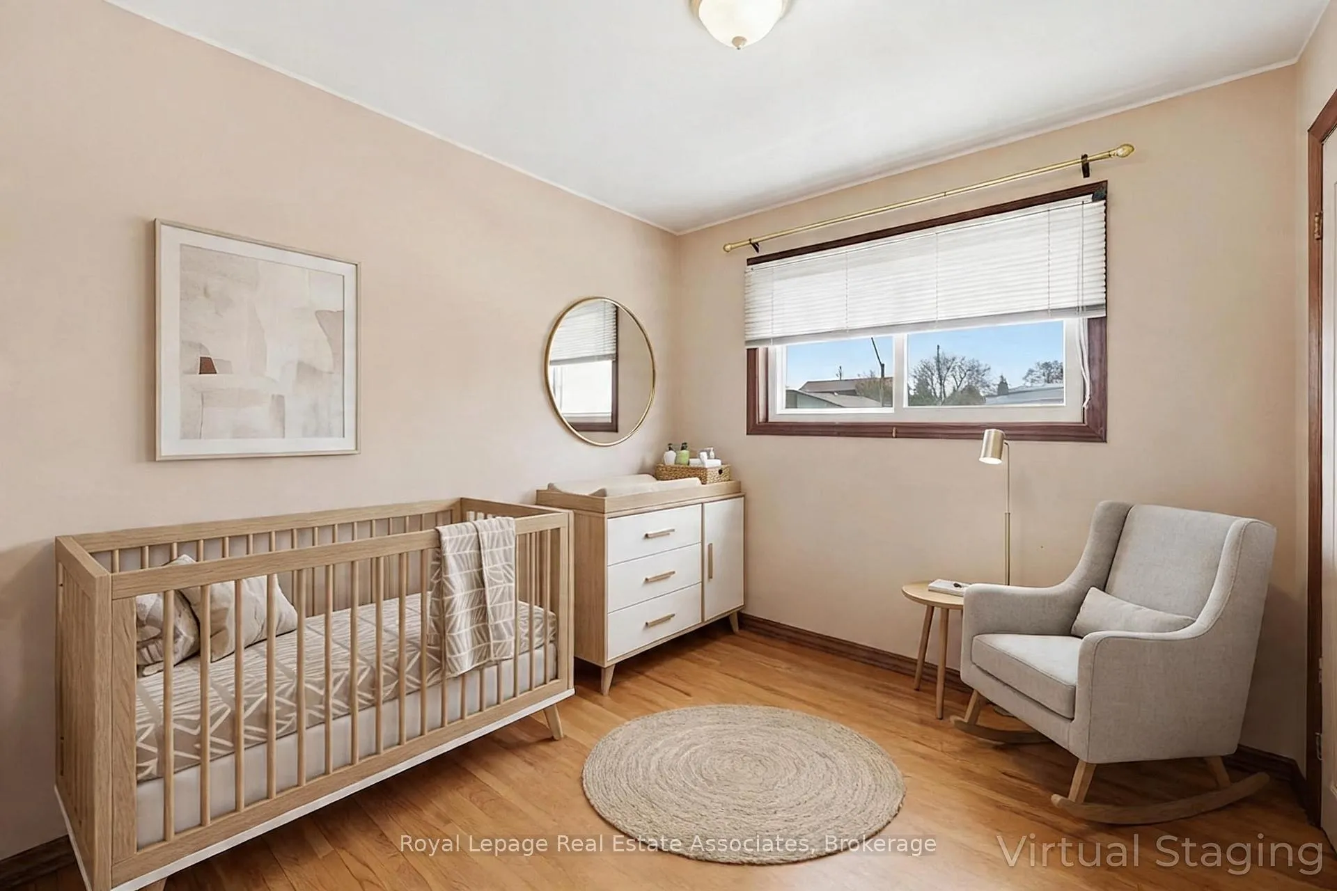 Photo 25 of 115 Laurier Avenue, Hamilton, Buchanan — HOMEH