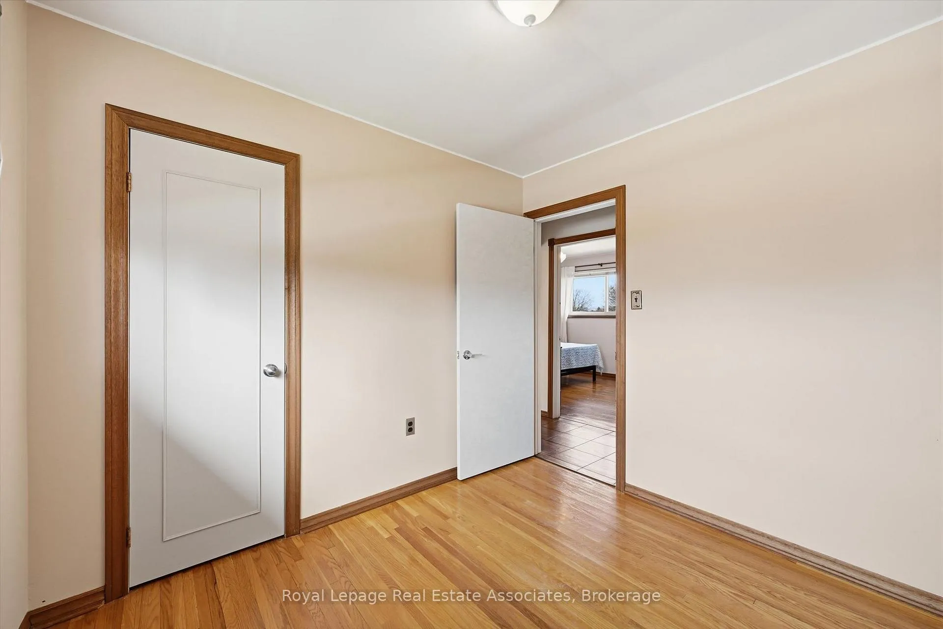 Photo 26 of 115 Laurier Avenue, Hamilton, Buchanan — HOMEH