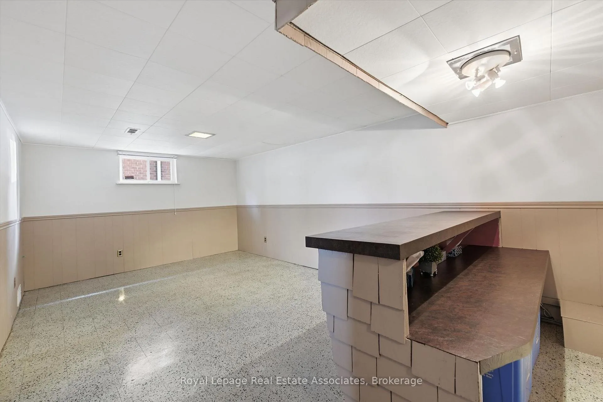 Photo 37 of 115 Laurier Avenue, Hamilton, Buchanan — HOMEH