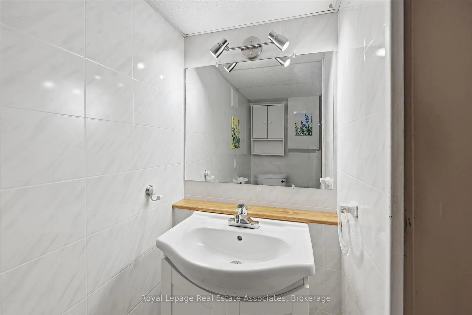 Photo 39 of 115 Laurier Avenue, Hamilton, Buchanan — HOMEH
