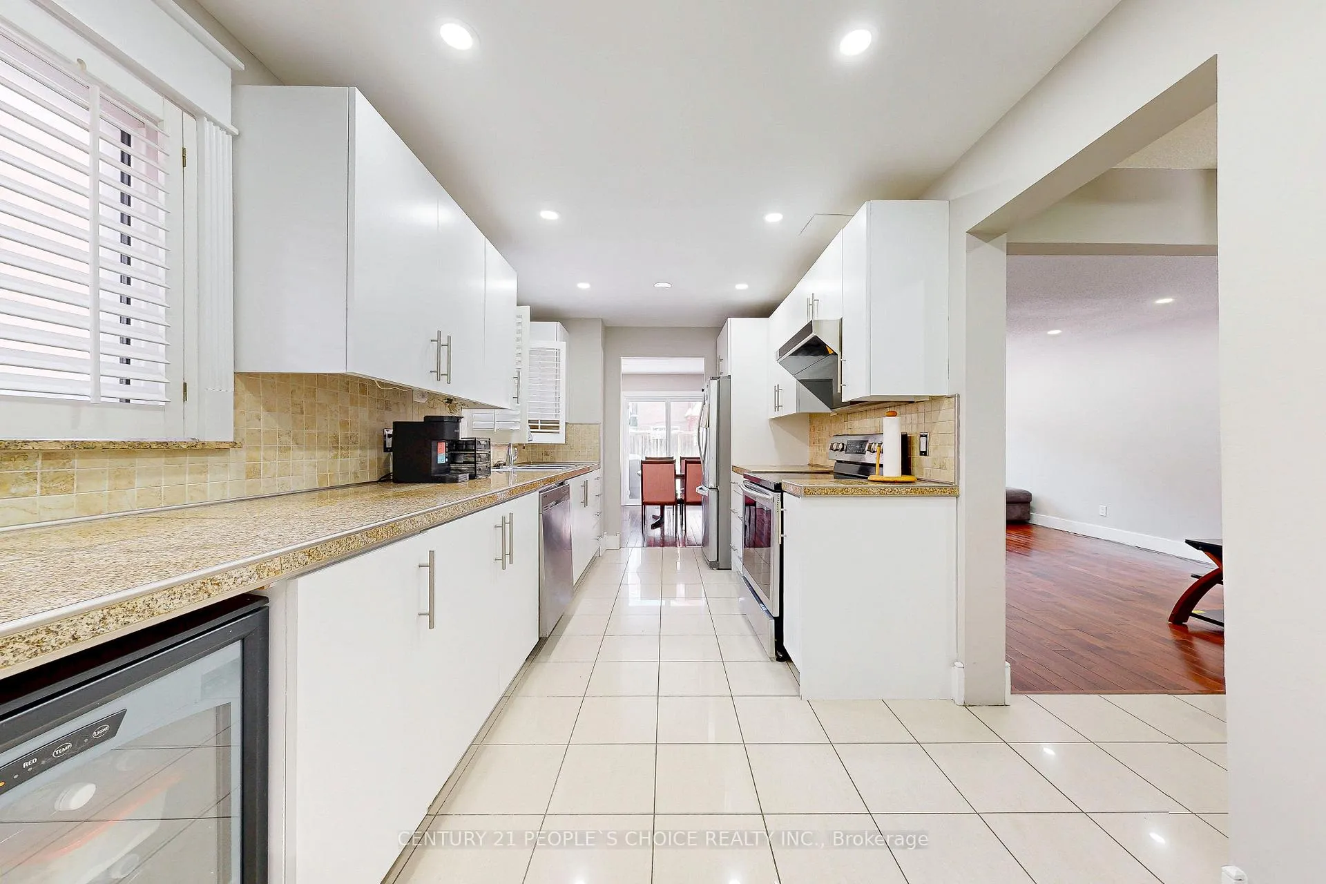 Photo 16 of 54 Royal Palm Drive, Brampton, Heart Lake East — HOMEH