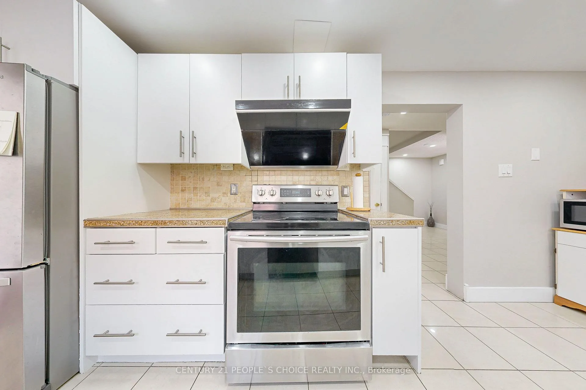 Photo 18 of 54 Royal Palm Drive, Brampton, Heart Lake East — HOMEH