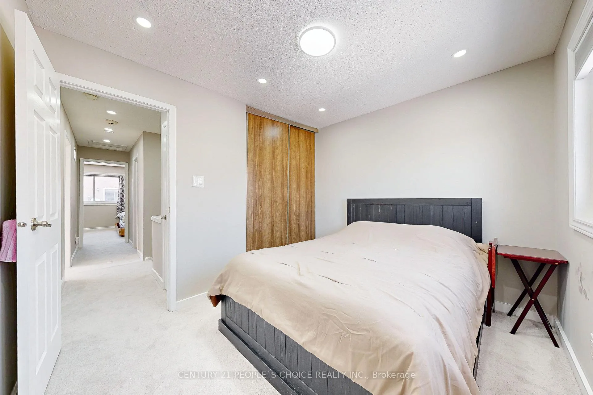 Photo 21 of 54 Royal Palm Drive, Brampton, Heart Lake East — HOMEH