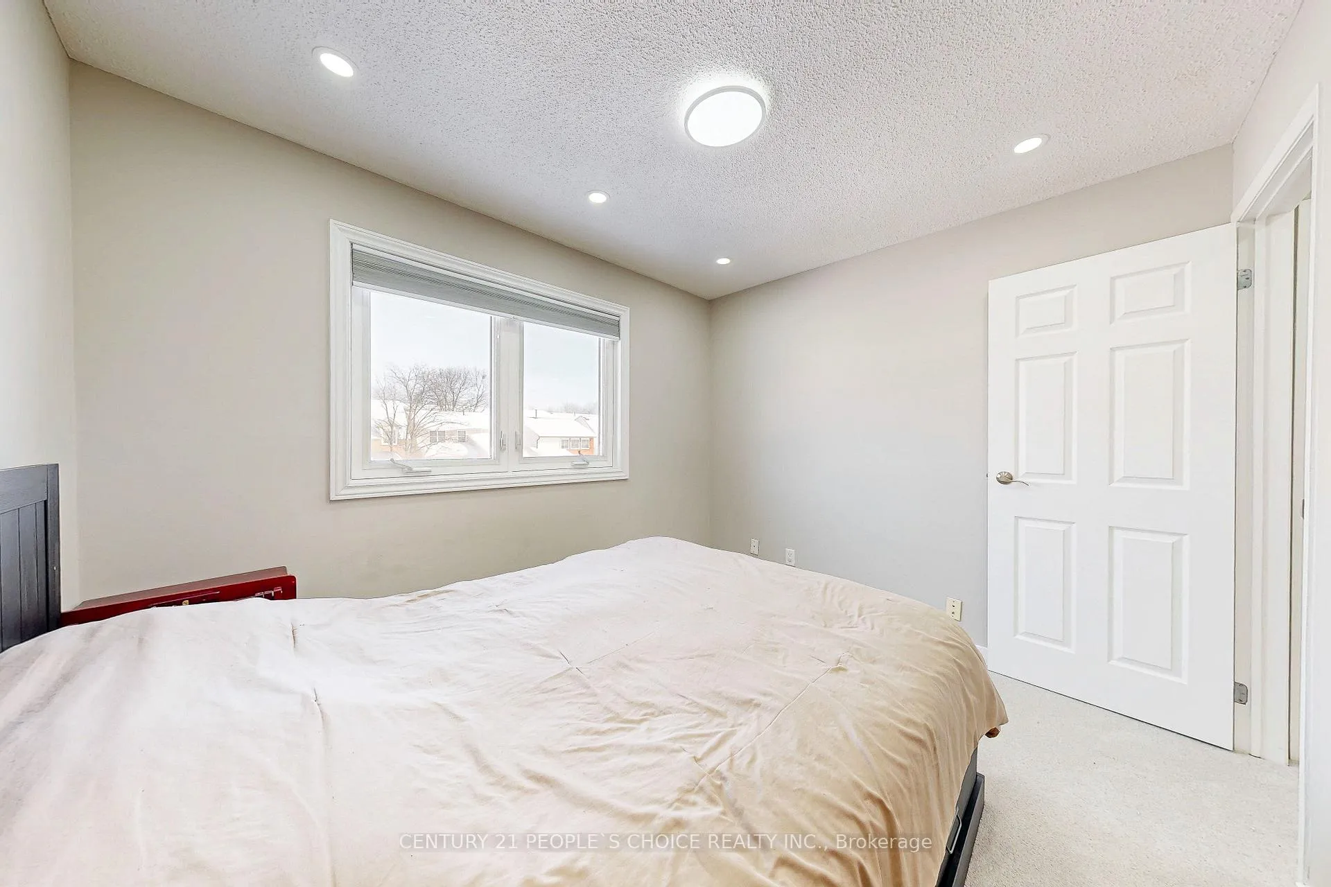 Photo 22 of 54 Royal Palm Drive, Brampton, Heart Lake East — HOMEH