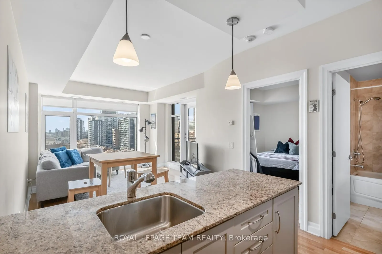 Photo 5 of Unit 1101, 245 Kent Street, Ottawa, Ottawa Centre — HOMEH