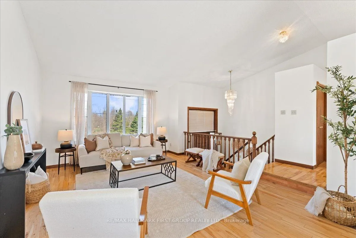 Photo 8 of 612 Westshore Boulevard, Pickering, West Shore — HOMEH